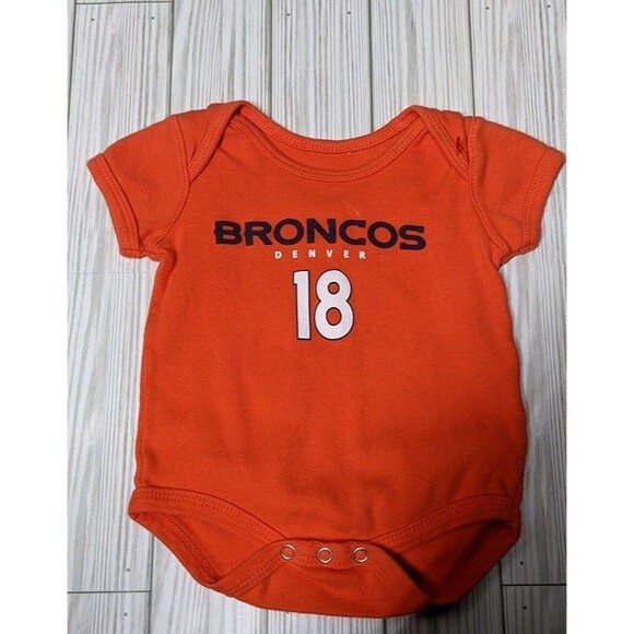 Denver Bronco's Manning 18 Size 0/3M (G12) - Picture 1 of 3